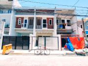 STUNNING MODERN 2 STOREY TRIPLEX HOUSE FOR SALE IN PILAR...