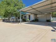 STUNNING, MODERN AND ROOM TO ENJOY