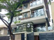 Stunning Modern Duplex House For Sale in New Mnila,...