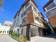 Stunning Modern Townhouse with Elevator For Sale in...