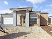 Stunning “New gate Estate” Location!