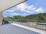 Entertainers delight with reserve views