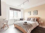 Stunning One Bed Flat | Fitzrovia | Top Floor