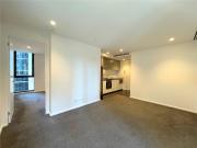 Stunning One Bedroom Apartment in The Heart of Southbank!