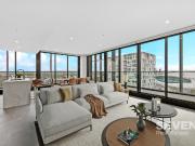 Stunning Penthouse in Ideal Location