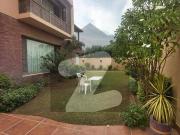 Stunning Prime Location 1000 Square Yards House In DHA...