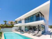 Stunning Property with Pool and Ria Views in Faro