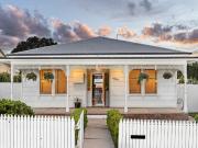 Stunning Renovated Federation Home Moments from Ballarat CBD