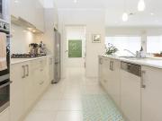 STUNNING RESIDENCE IN FABOULOUS BEACHSIDE LOCATION