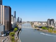 Stunning River & City Views Stunning River & City Views