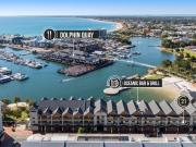 Stunning Short Stay Apartment in South Harbour Marina