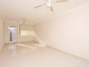 Stunning, Spacious & Well Laid Out Apartment For Lease
