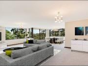 STUNNING SUNDRENCHED 3 BEDROOM 2 BATHROOM APARTMENT...