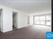 Stunning Top Floor Duplex | City Views & Prime Location