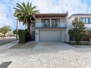 Stunning Townhouse on the Peninsula