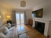 Stunning triplex garden flat