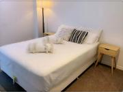 Stunning Two Bedroom Apartment in the heart of Melbourne...