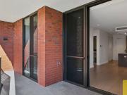 Stunning Unfurnished Apartment at the Prestigious...