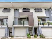 STUNNING UNIQUE TRI LEVEL TOWNHOUSE IN PRIME NERANG...