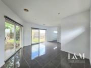 Stunning Unit With Valley Views in Class Location. !