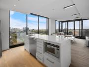 Stunning Views, Fabulous Inner City Convenience