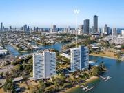 STUNNING WATERFRONT APARTMENT WITH UNRIVALLED GOLD COAST...