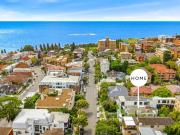 Stunning Whole Floor Coastal Apt 174sqm on title Metres...