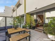 Style and Quality in a Fantastic Locale