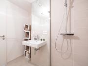 Stylische 1,5 Zi. Wohnung mit Loggia & Rooftop Pool |...