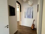 Stylische Altbauwohnung mit 4 m Decken & 3 großen Räumen...
