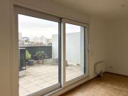 Stylische Maisonette Wohnung mit sonnigem Balkon und... Stylische Maisonette Wohnung mit sonnigem Balkon und...