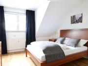 Stylisches Apartment mit Balkon im Belgischen Viertel