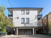 Stylish 1st Floor Apartment in the Heart of Armadale