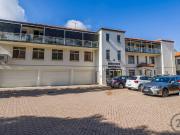 Stylish 1x1 Apartment in the Heart of Mandurah Walk to...