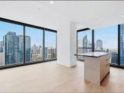 Stylish 2 Bed 2 bath Apartment in the Heart of Melbourne