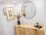 Stylish 2 Bed Apt in Mailbox Fully Furnished