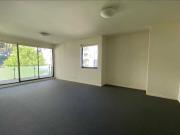 Stylish 2 Bedroom Apartment in a Prime Location!