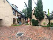 Stylish 2 Bedroom Apartment in Kannoniers Park