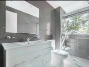 Stylish 2 Bedroom Apartment in the Heart of Caulfield East