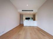 Stylish 2 Bedroom Apartment in the Heart of...