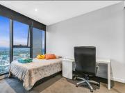 Stylish 2 Bedroom Apartment with City Lifestyle &...