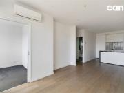 Stylish 2 Bedroom Apartment with Stunning City Views