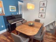 Stylish 2 Bedroom Downtown Home + Parking