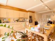 Stylish 2 Bedroom Flat in Dalston – E8