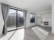 Stylish 2 Bedroom Townhouse in Prime Location