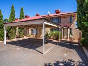 Stylish 2 Bedroom Townhouse in Secure Gated Complex CBD...