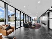 Stylish 2B2BT Apartment with Stunning City Views