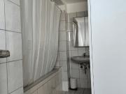 Stylish 3 Bedroom Apartment in Central Düsseldorf,...