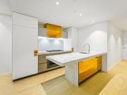 Stylish 3 Bedroom Apartment with City Views in Prime...