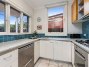 Stylish 3 Bedroom Elwood Home with Courtyard & Deck
